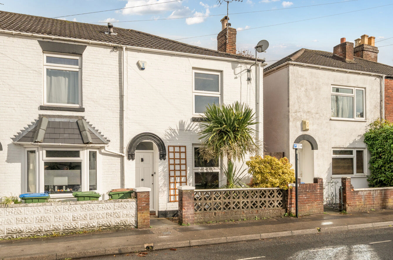 2 bedroom house for sale