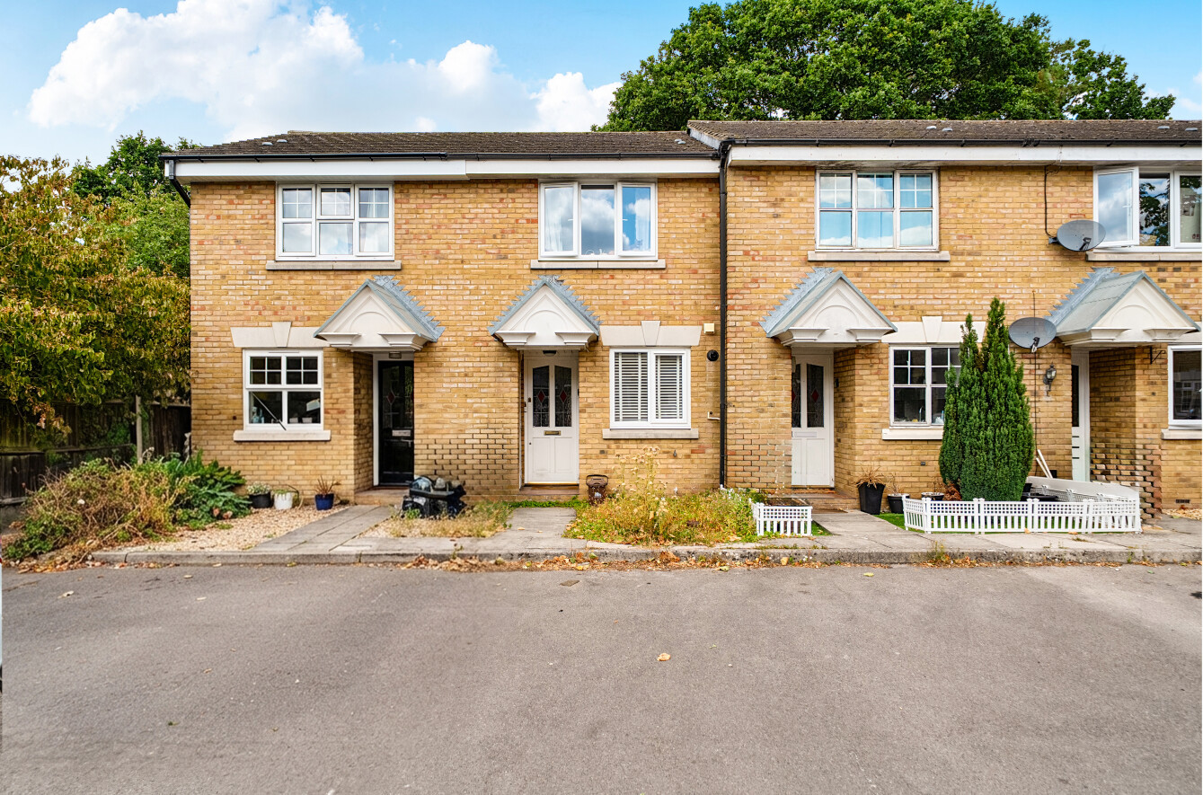 2 bedroom terraced house for sale