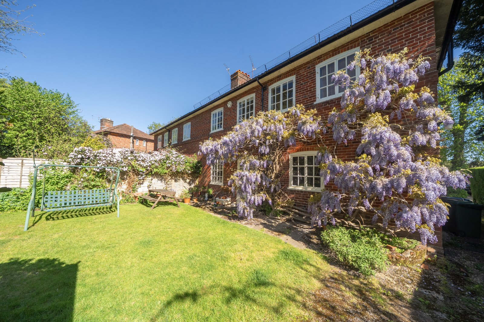 4 bedroom  semi-detached house for sale