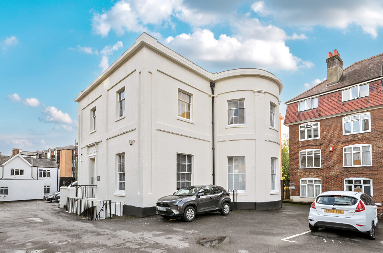 1 bedroom apartment for sale