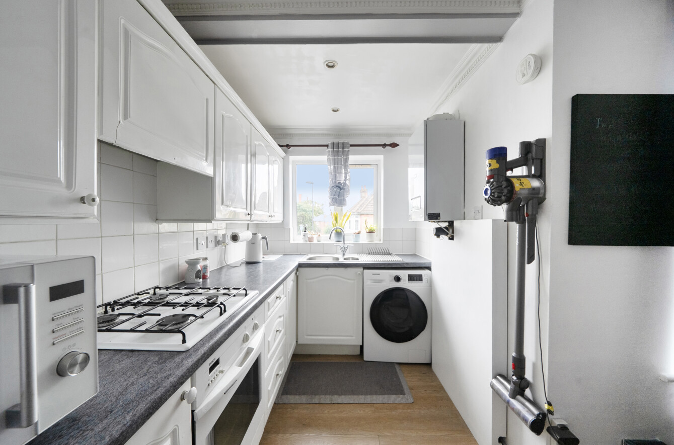2 bedroom maisonette for sale