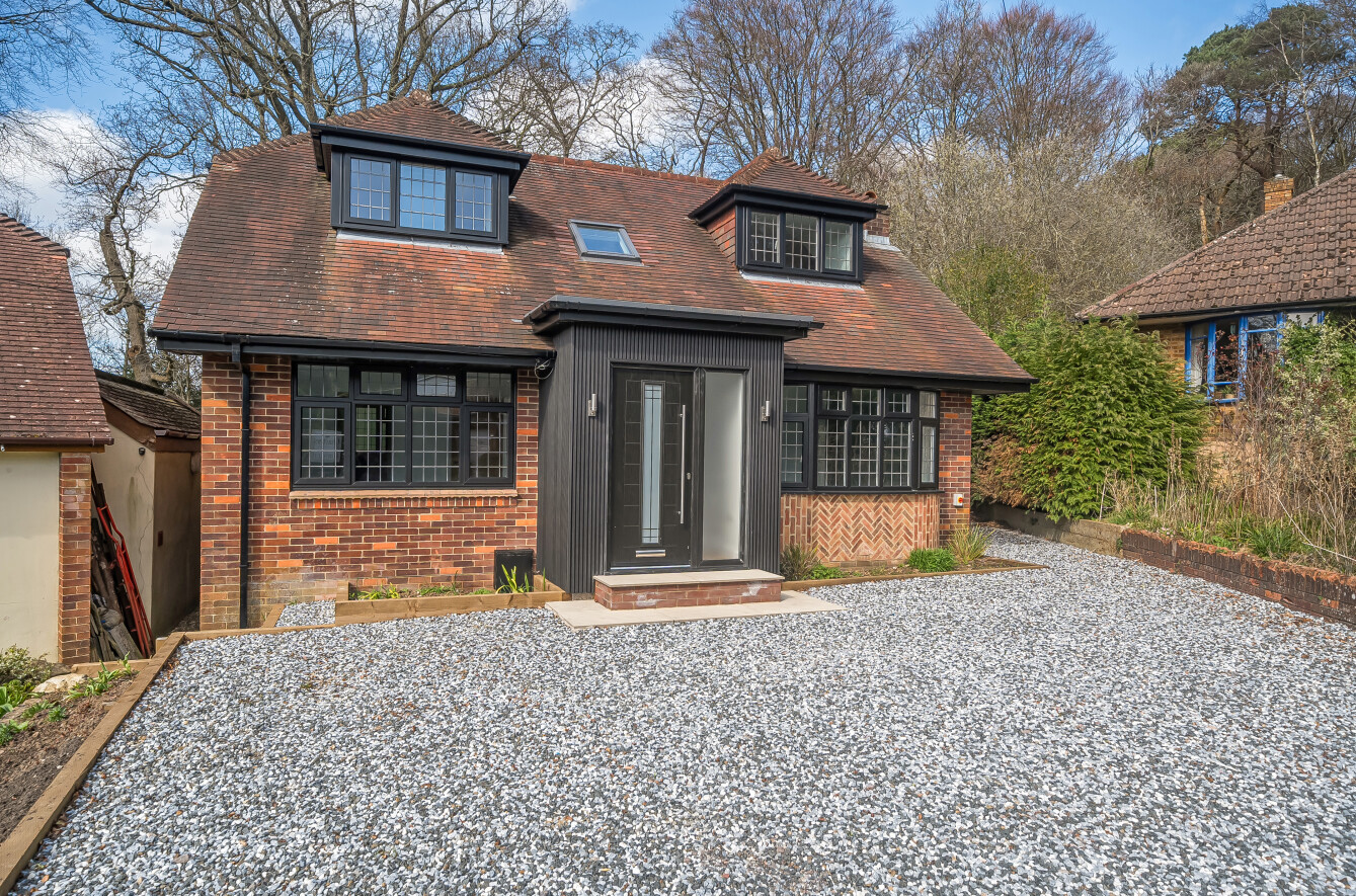 3 bedroom  detached house for sale
