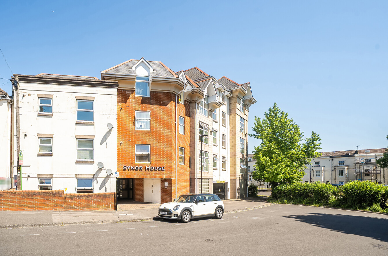 2 bedroom apartment for sale