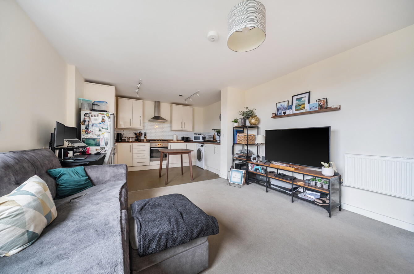 1 bedroom apartment for sale