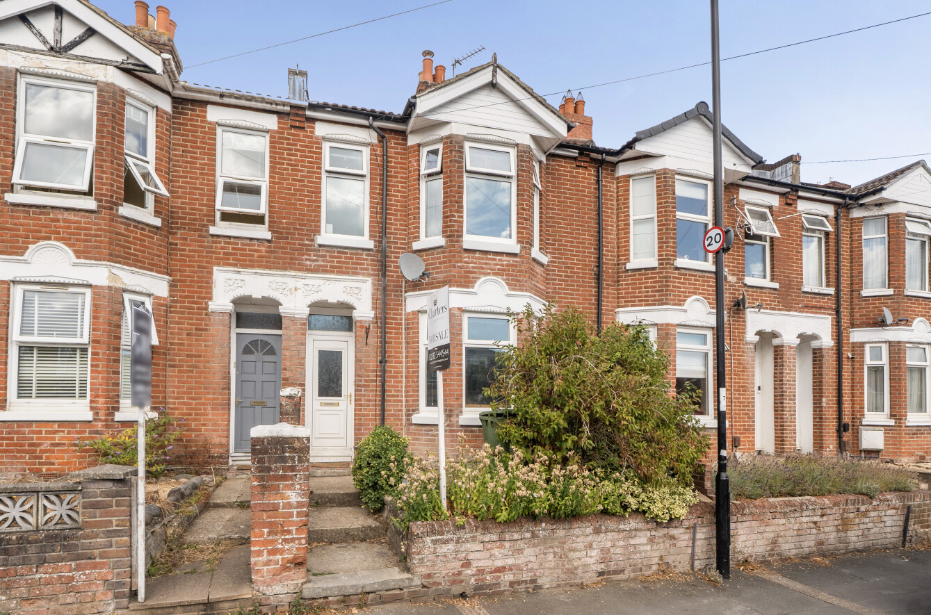 3 bedroom  terraced house for sale
