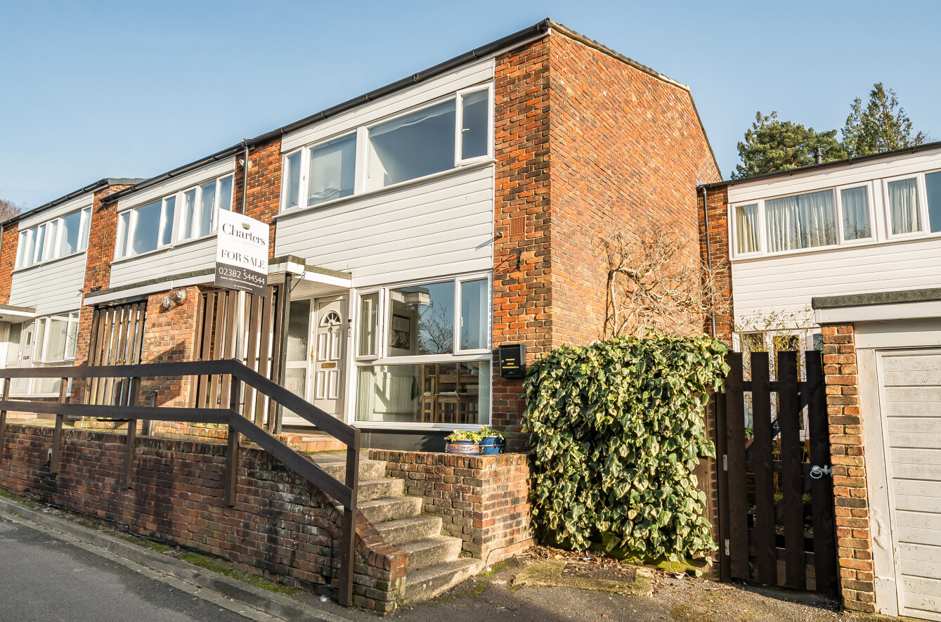 4 bedroom terraced house for sale