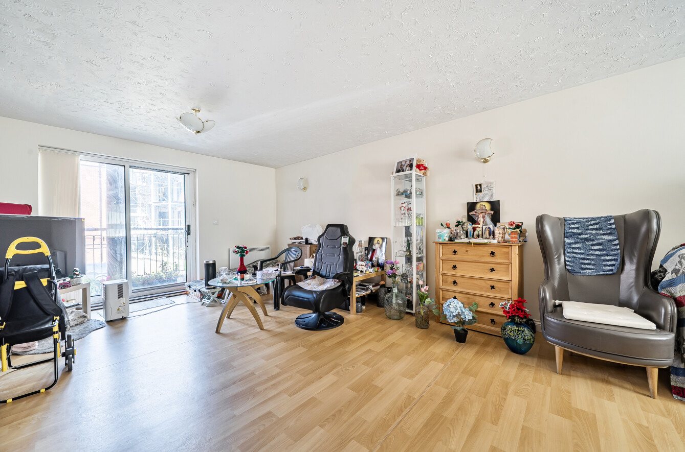 2 bedroom apartment for sale