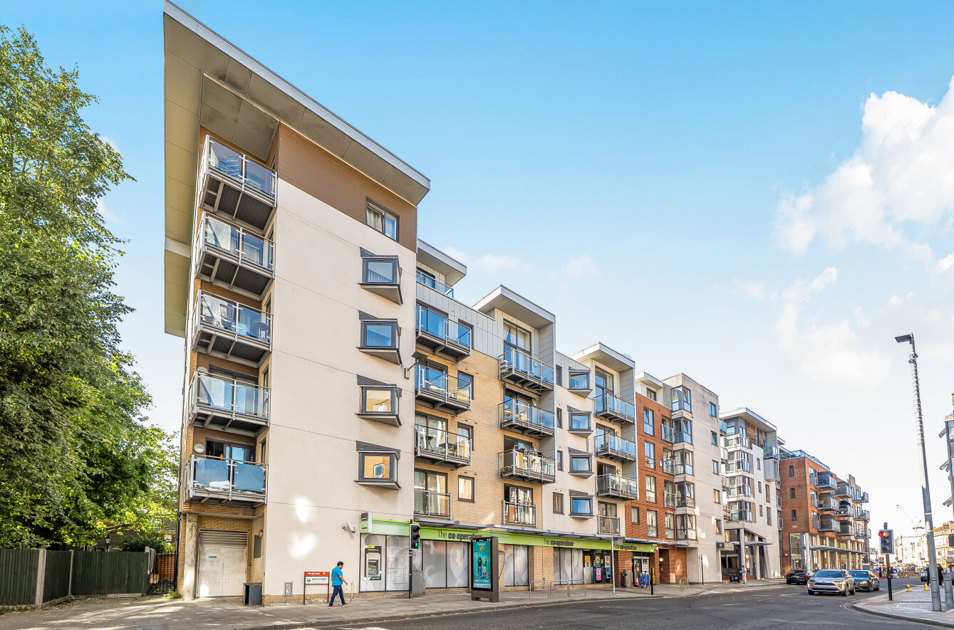 2 bedroom apartment for sale