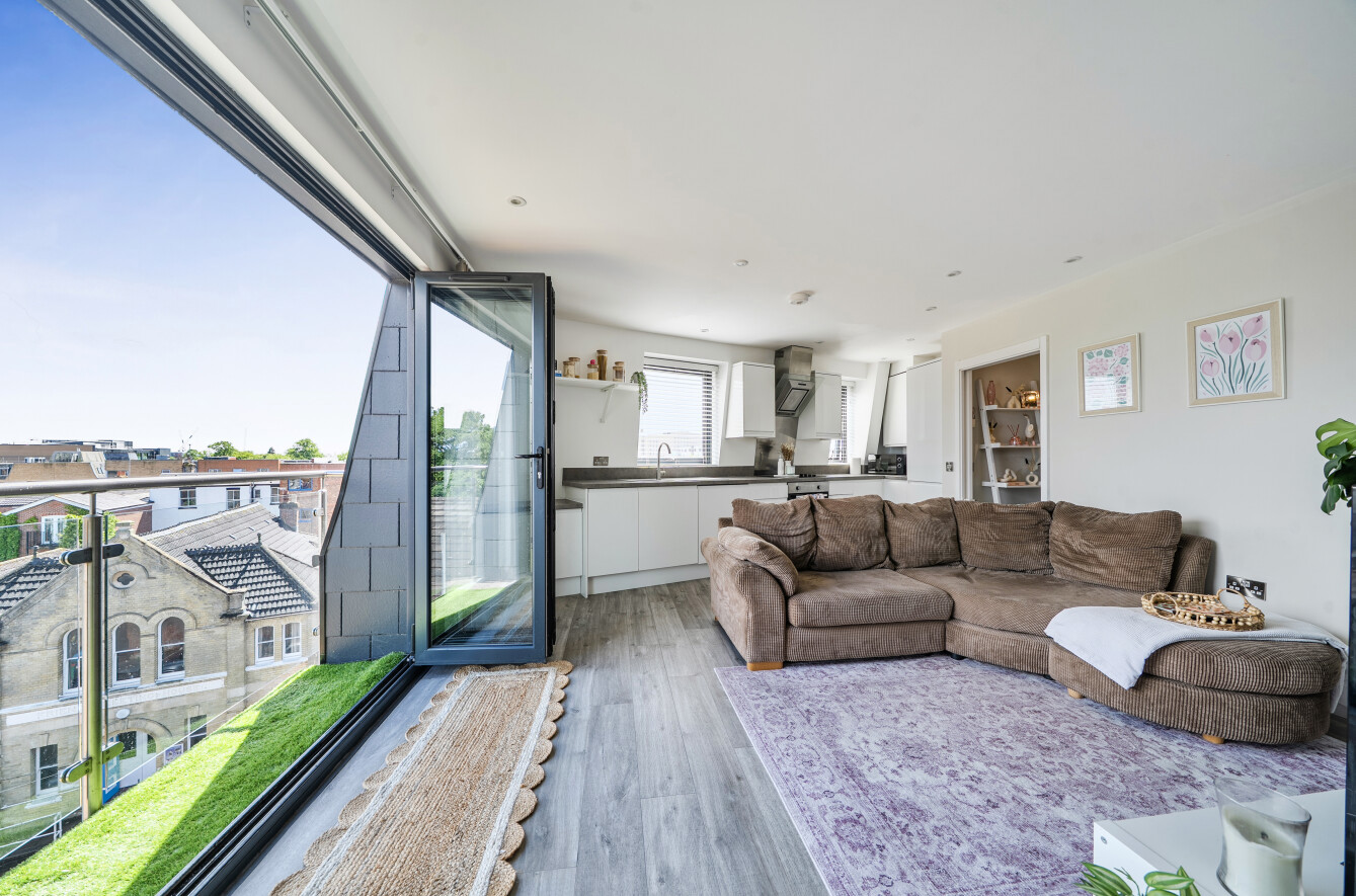 2 bedroom apartment for sale