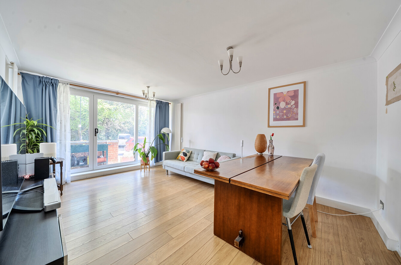 3 bedroom apartment for sale