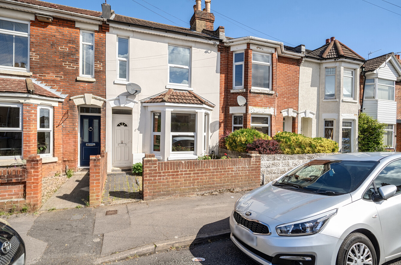 3 bedroom  terraced house for sale