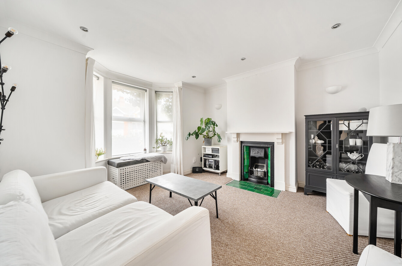 3 bedroom  semi-detached house for sale