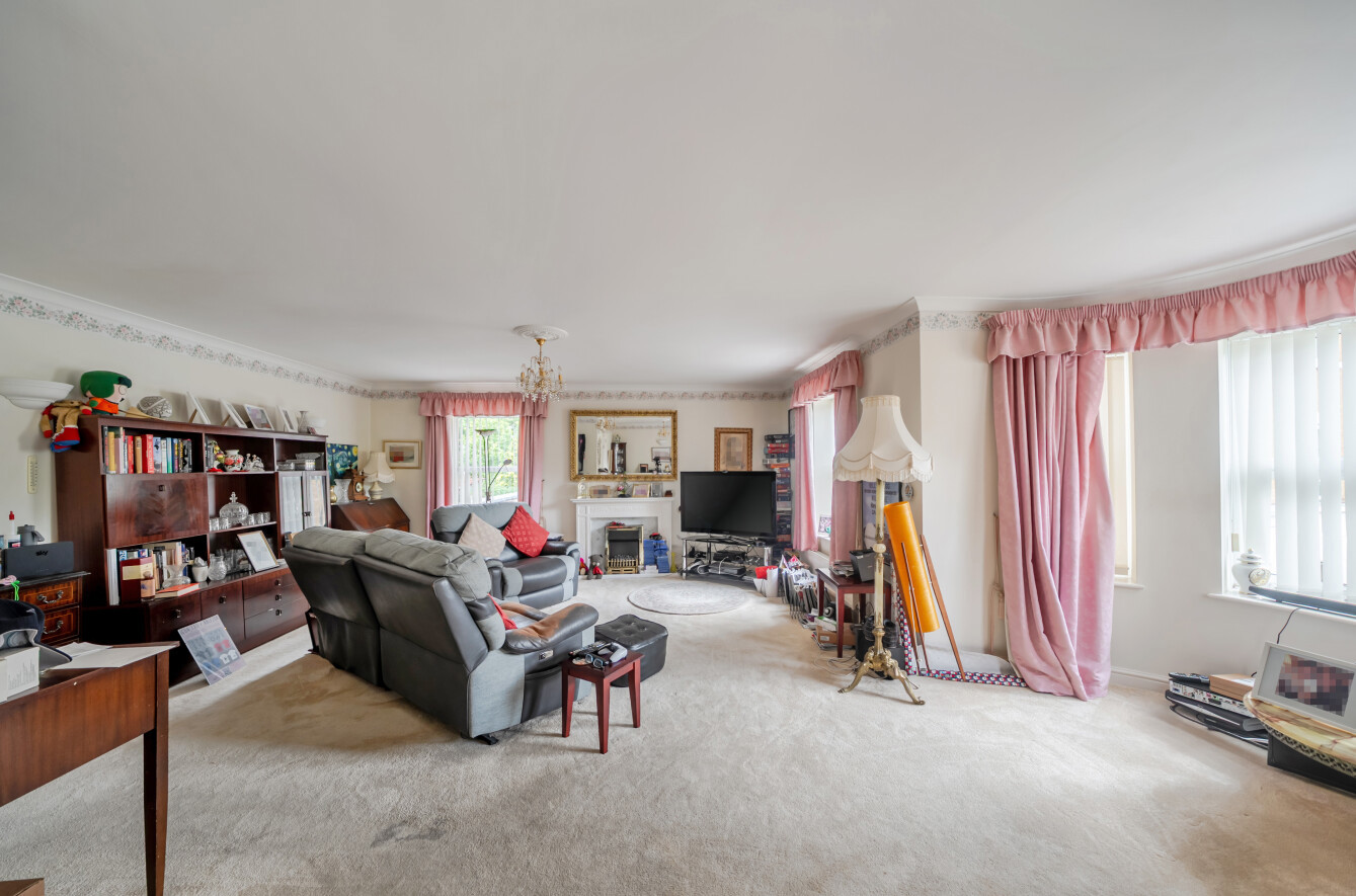 2 bedroom apartment for sale