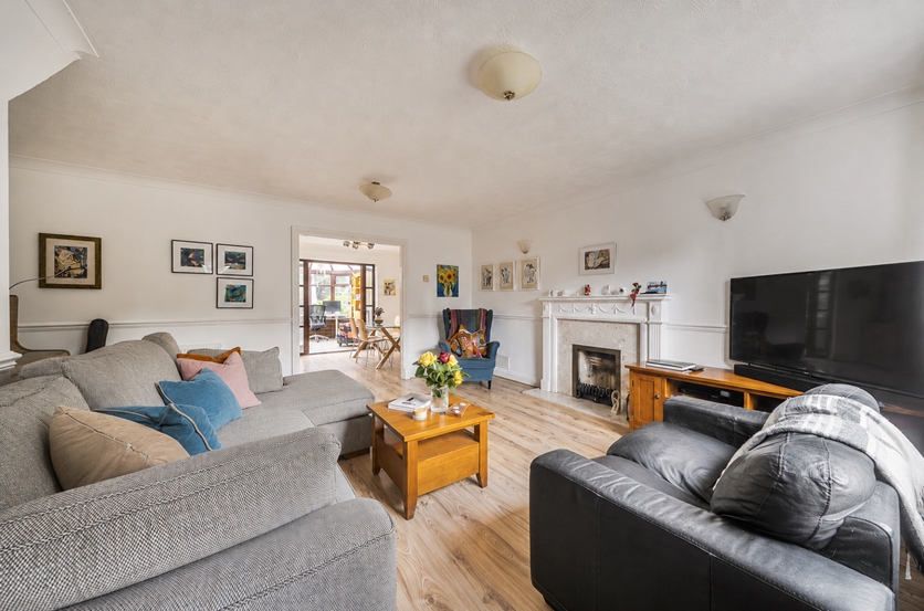 4 bedroom  detached house for sale