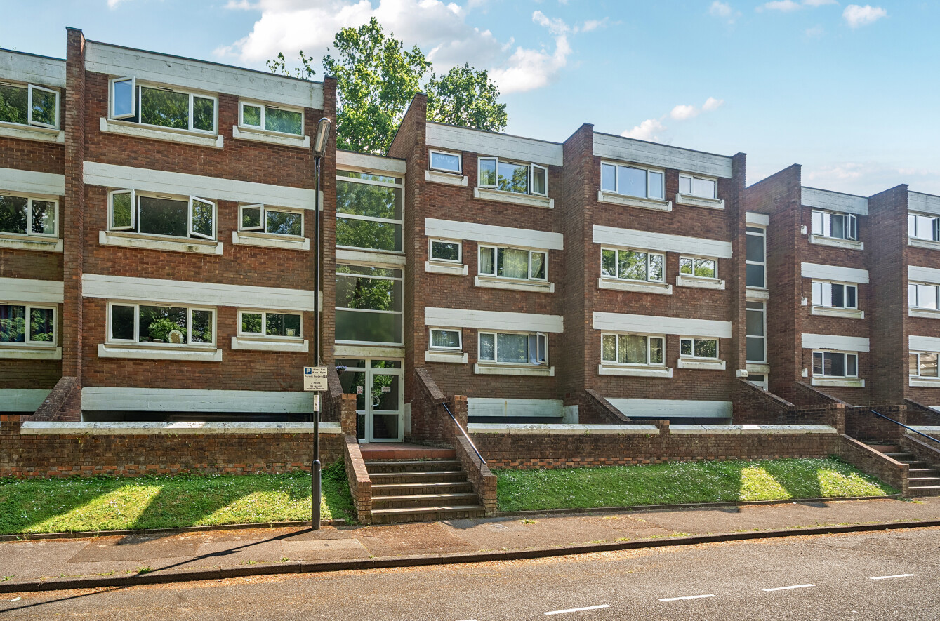 2 bedroom apartment for sale