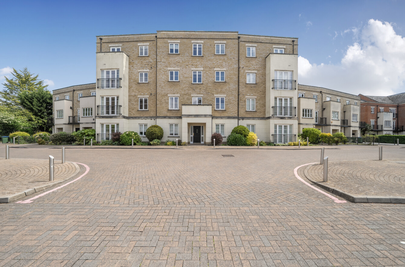 2 bedroom apartment for sale