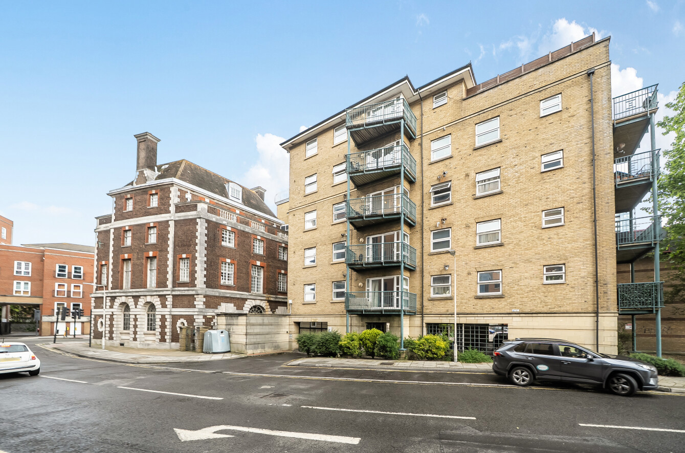 2 bedroom apartment for sale
