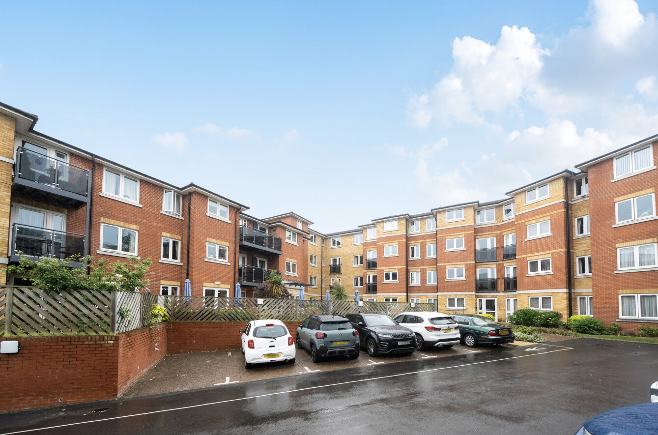 1 bedroom apartment for sale