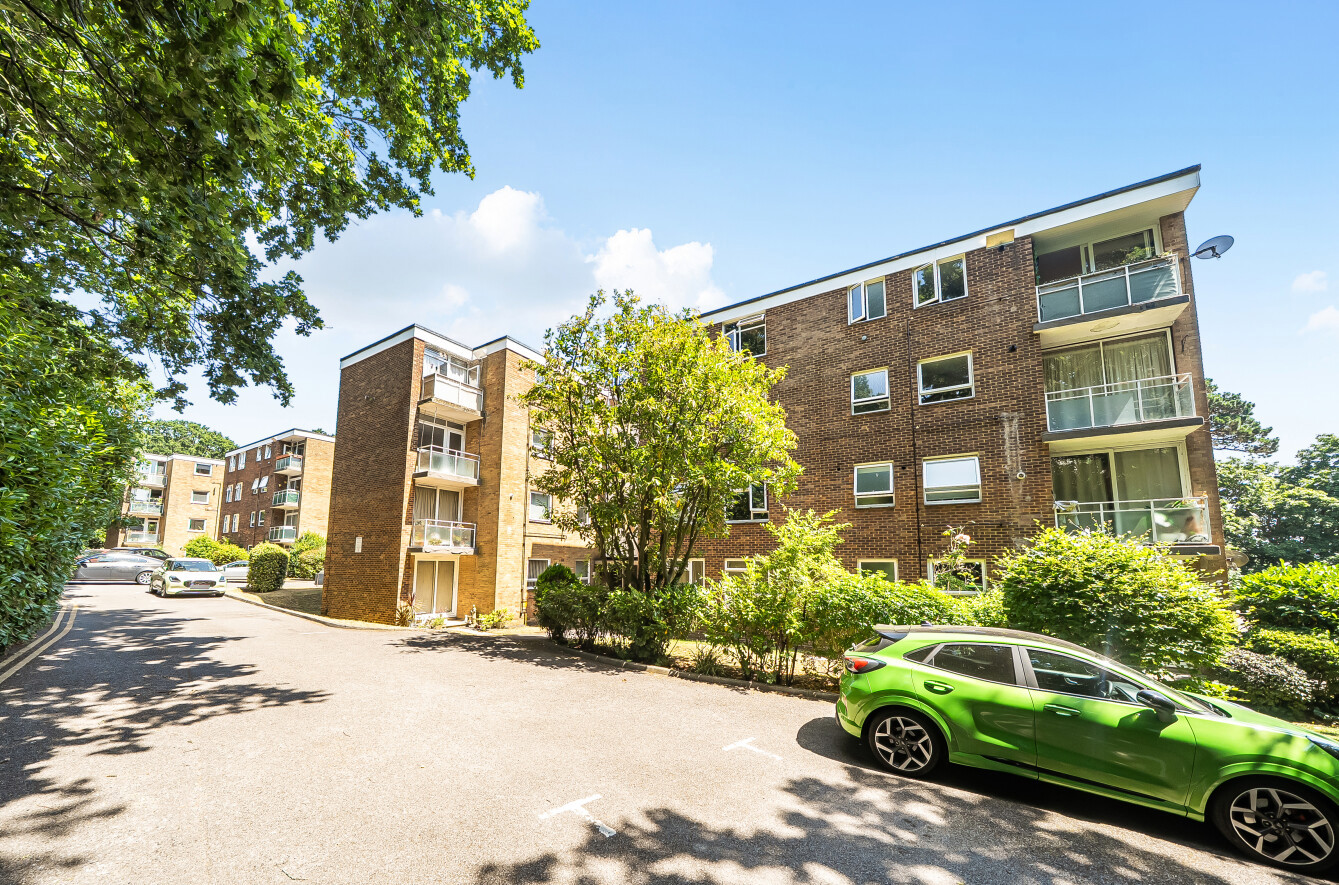 2 bedroom apartment for sale