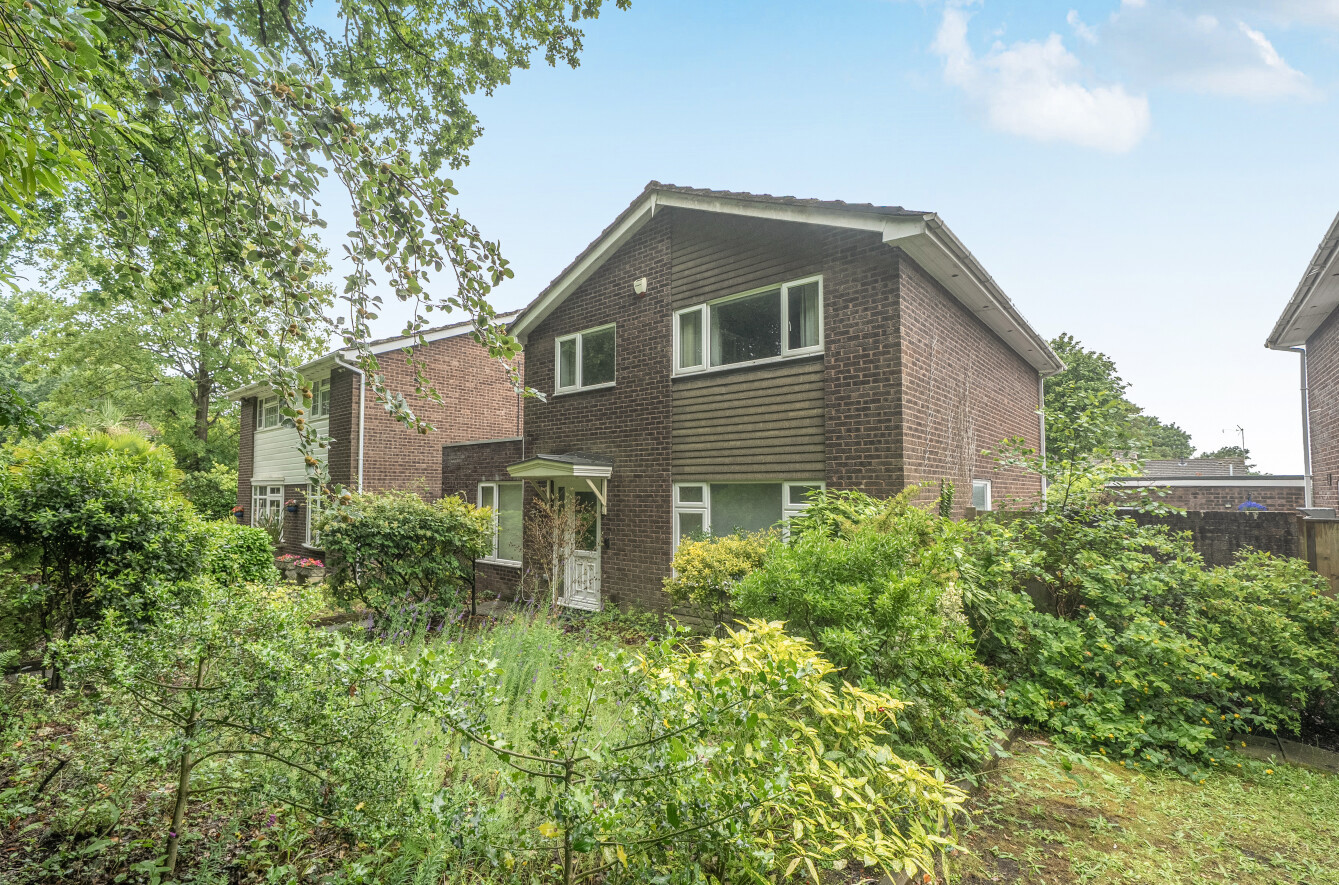 4 bedroom  detached house for sale