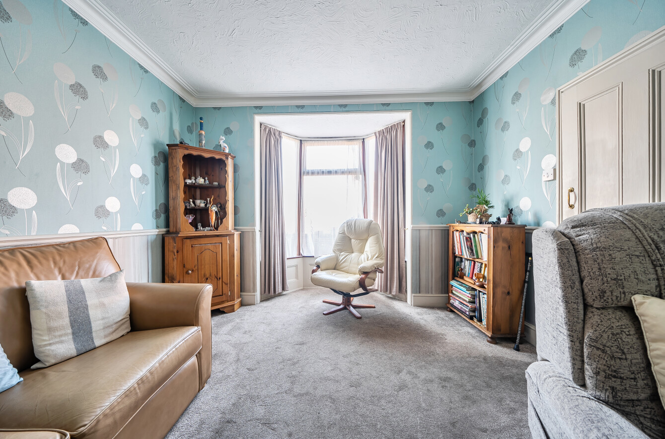 3 bedroom  terraced house for sale