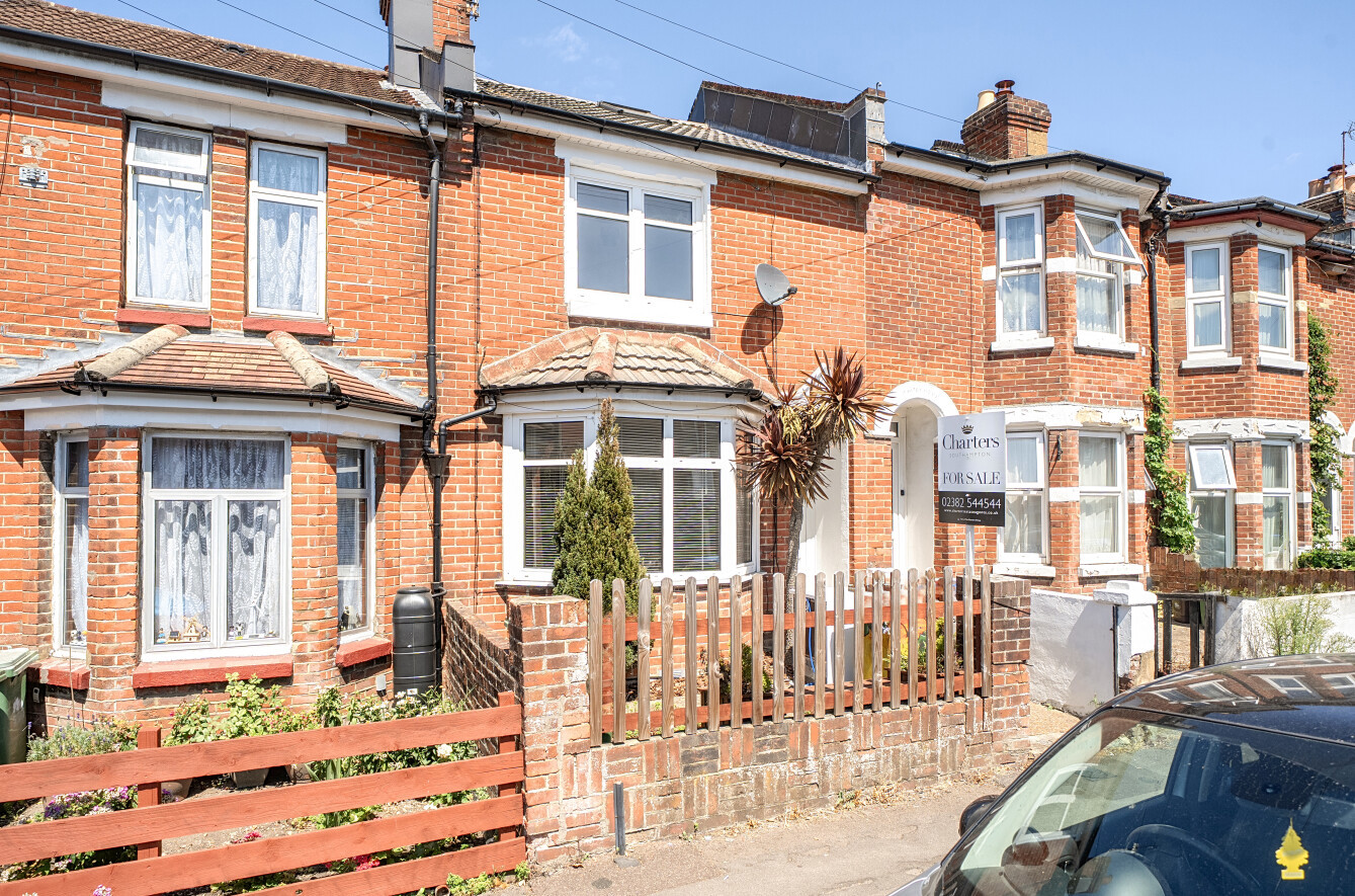 2 bedroom terraced house for sale