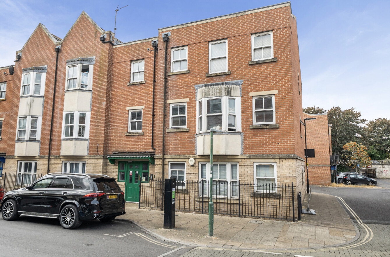 2 bedroom apartment for sale