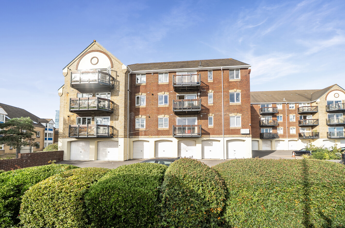 2 bedroom apartment for sale