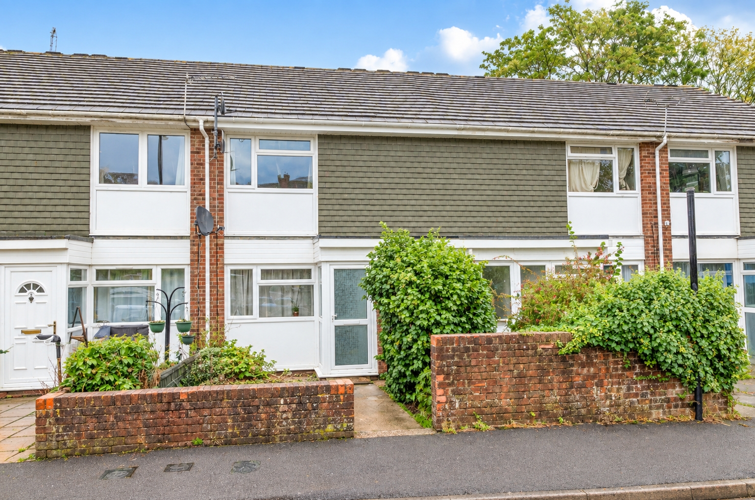 1 bedroom maisonette for sale