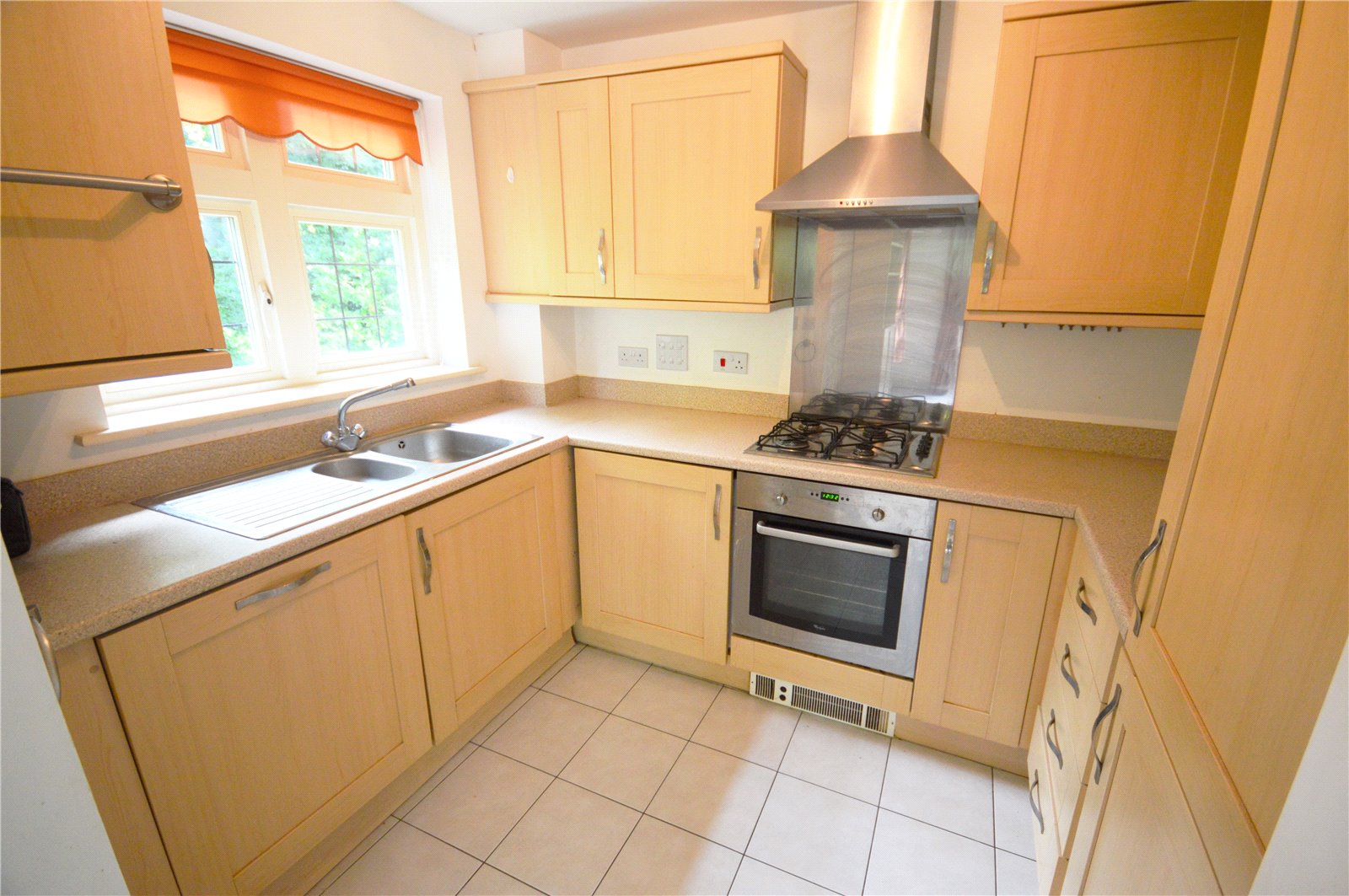 2 bedroom apartment to rent