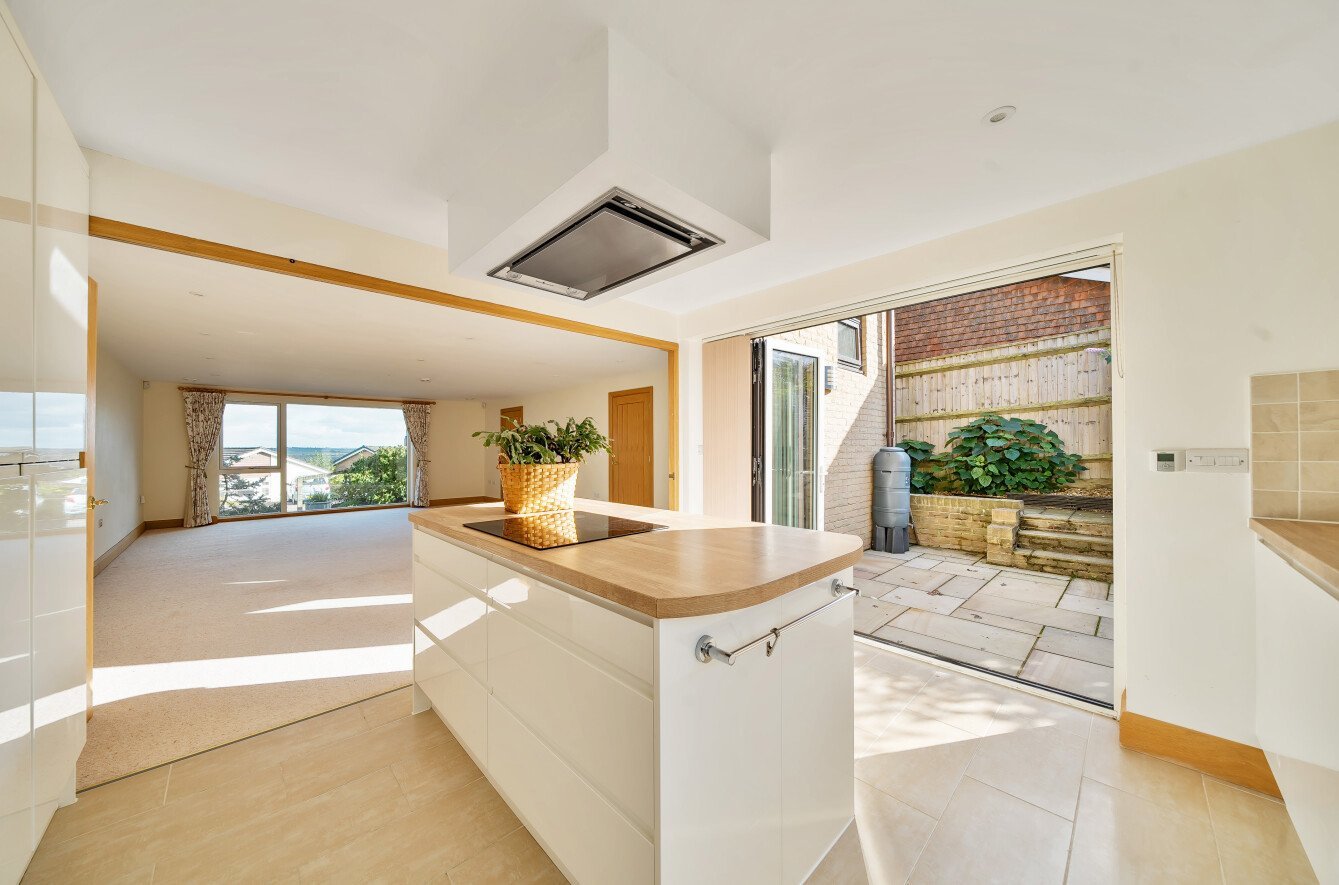 3 bedroom  detached house to rent