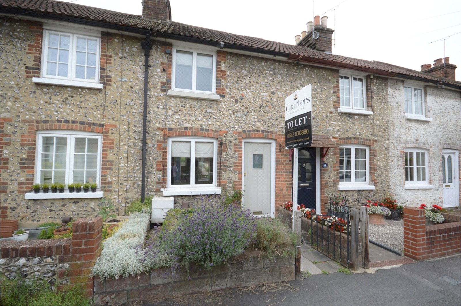 2 bedroom  terraced house to rent
