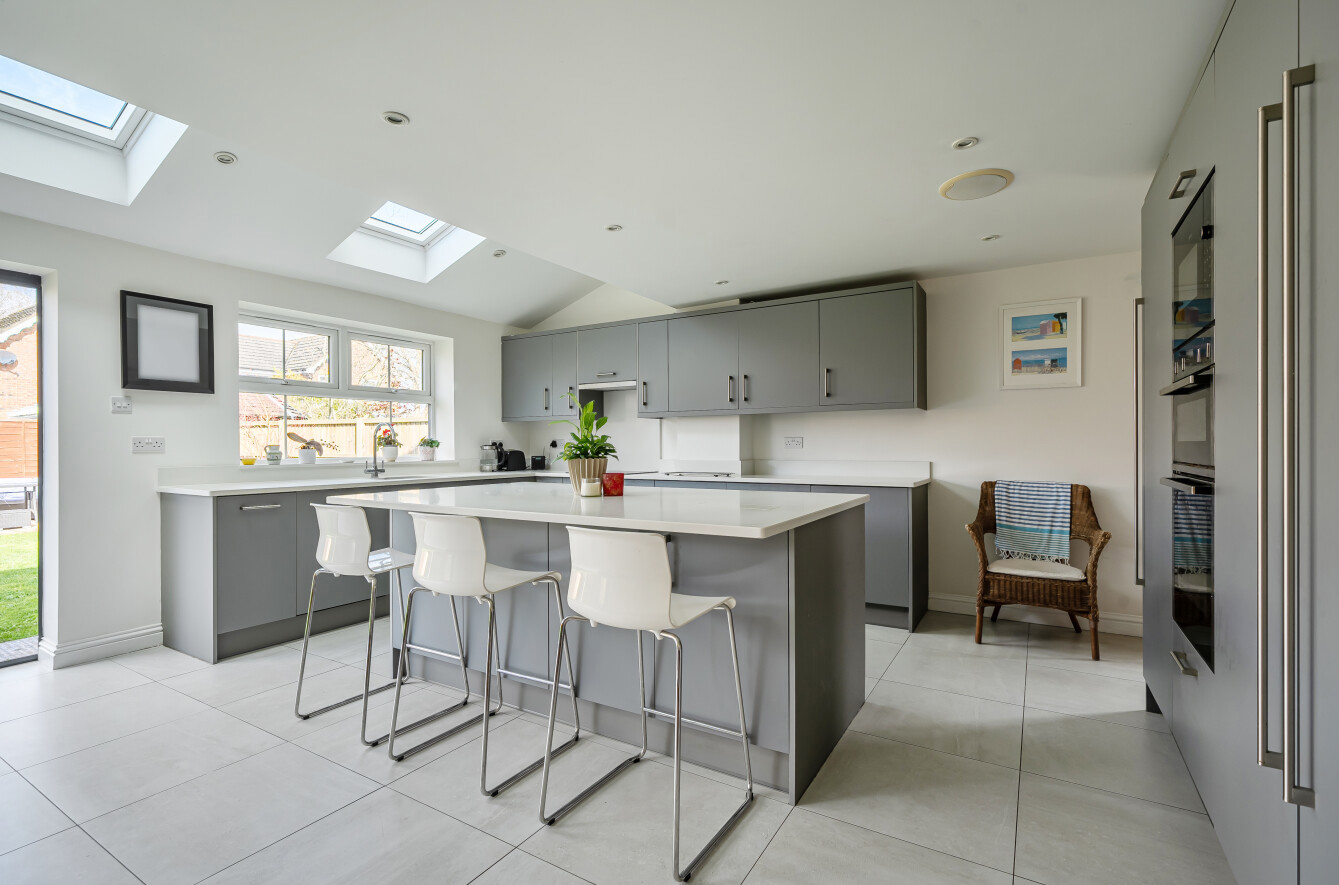 4 bedroom  detached house for sale