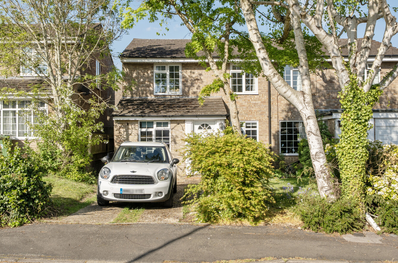 3 bedroom semi-detached house for sale
