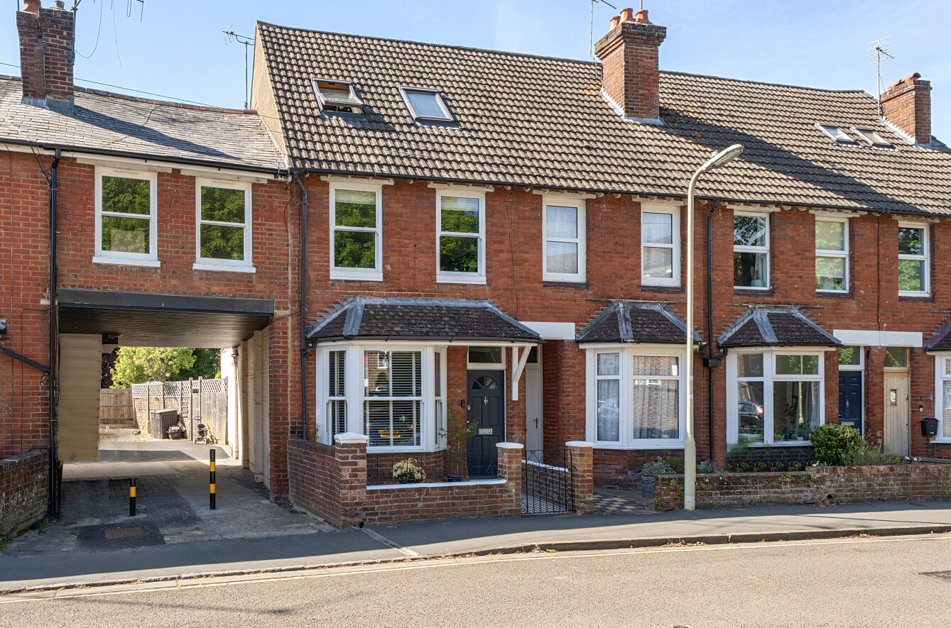 4 bedroom terraced house for sale