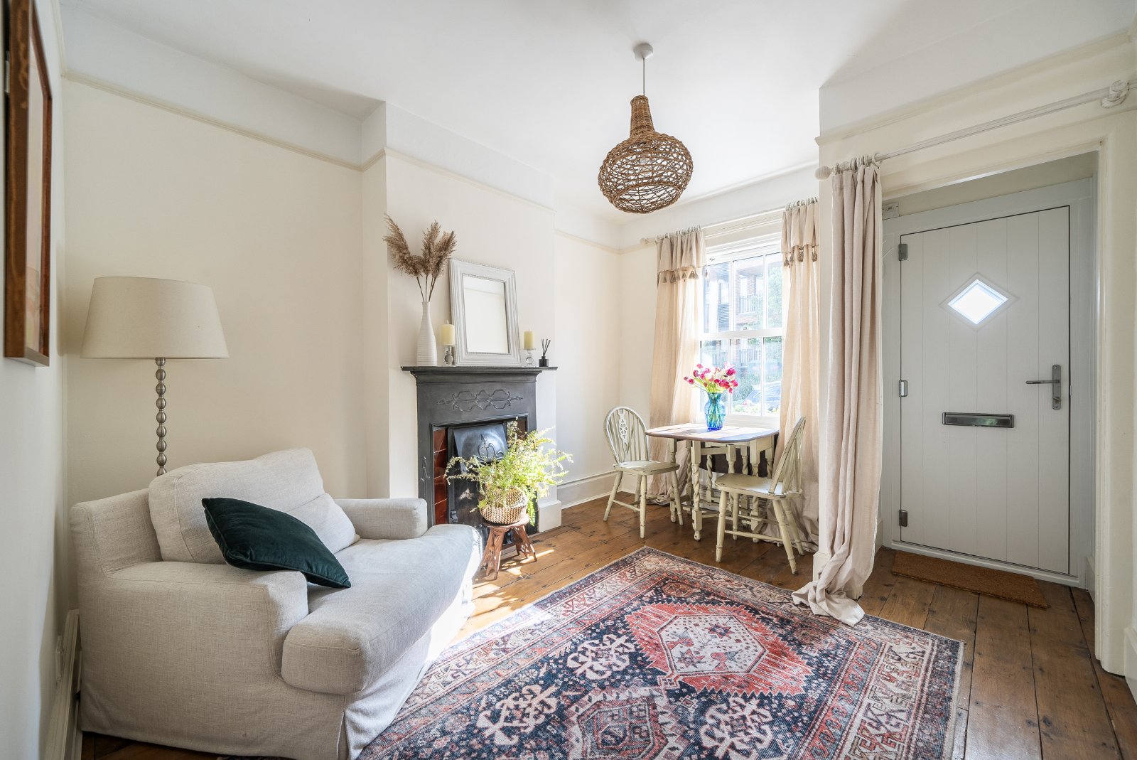 2 bedroom  terraced house for sale