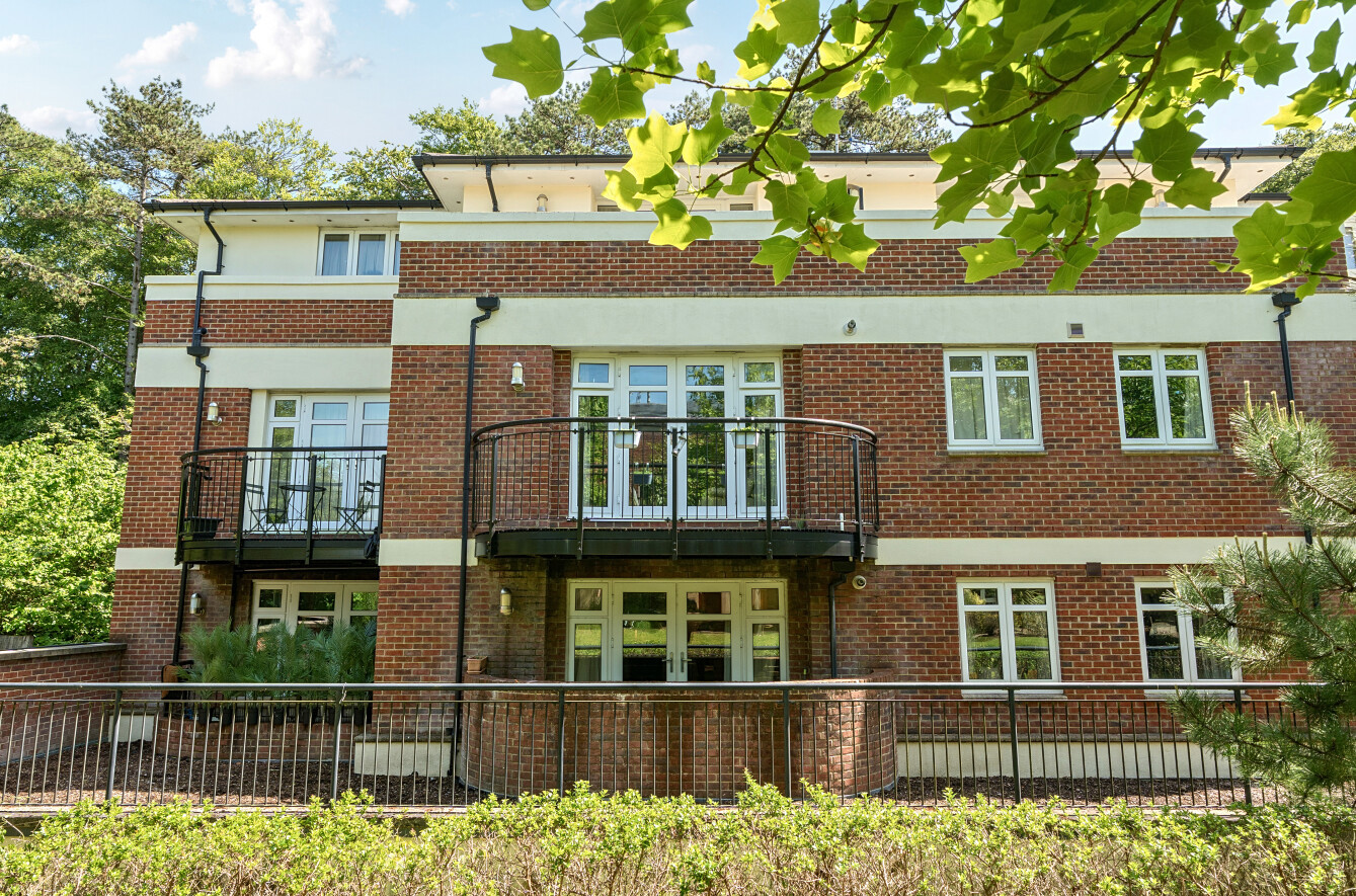 2 bedroom apartment for sale