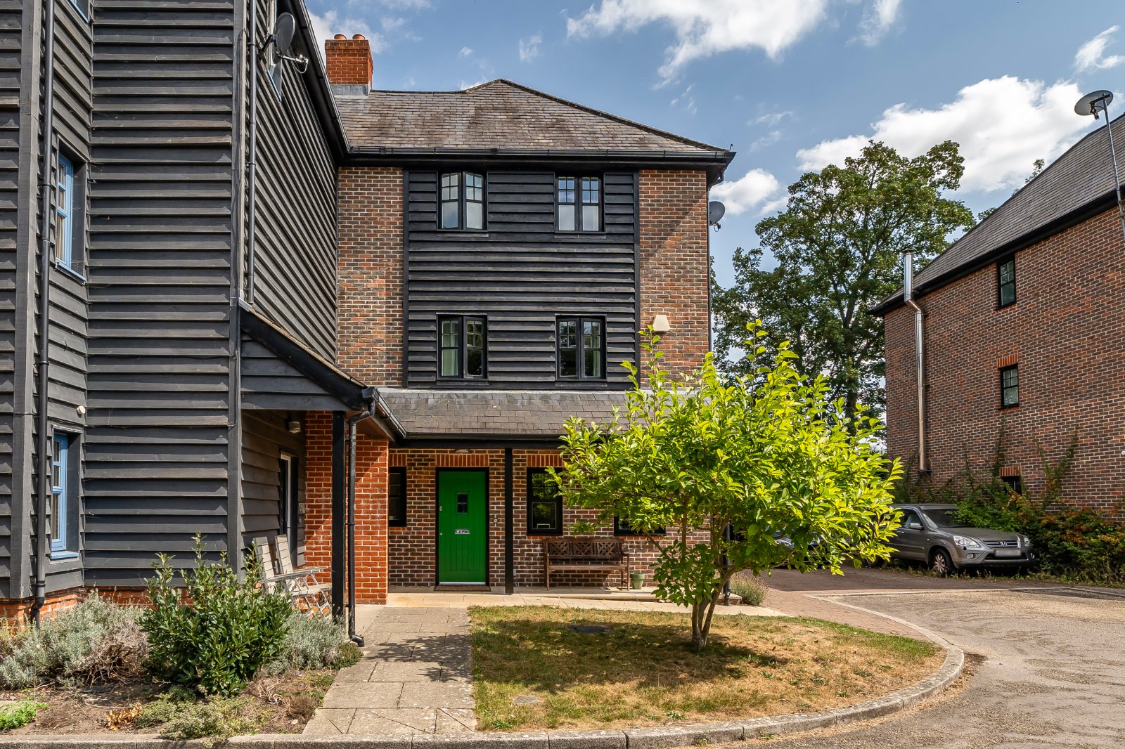 4 bedroom semi-detached house for sale
