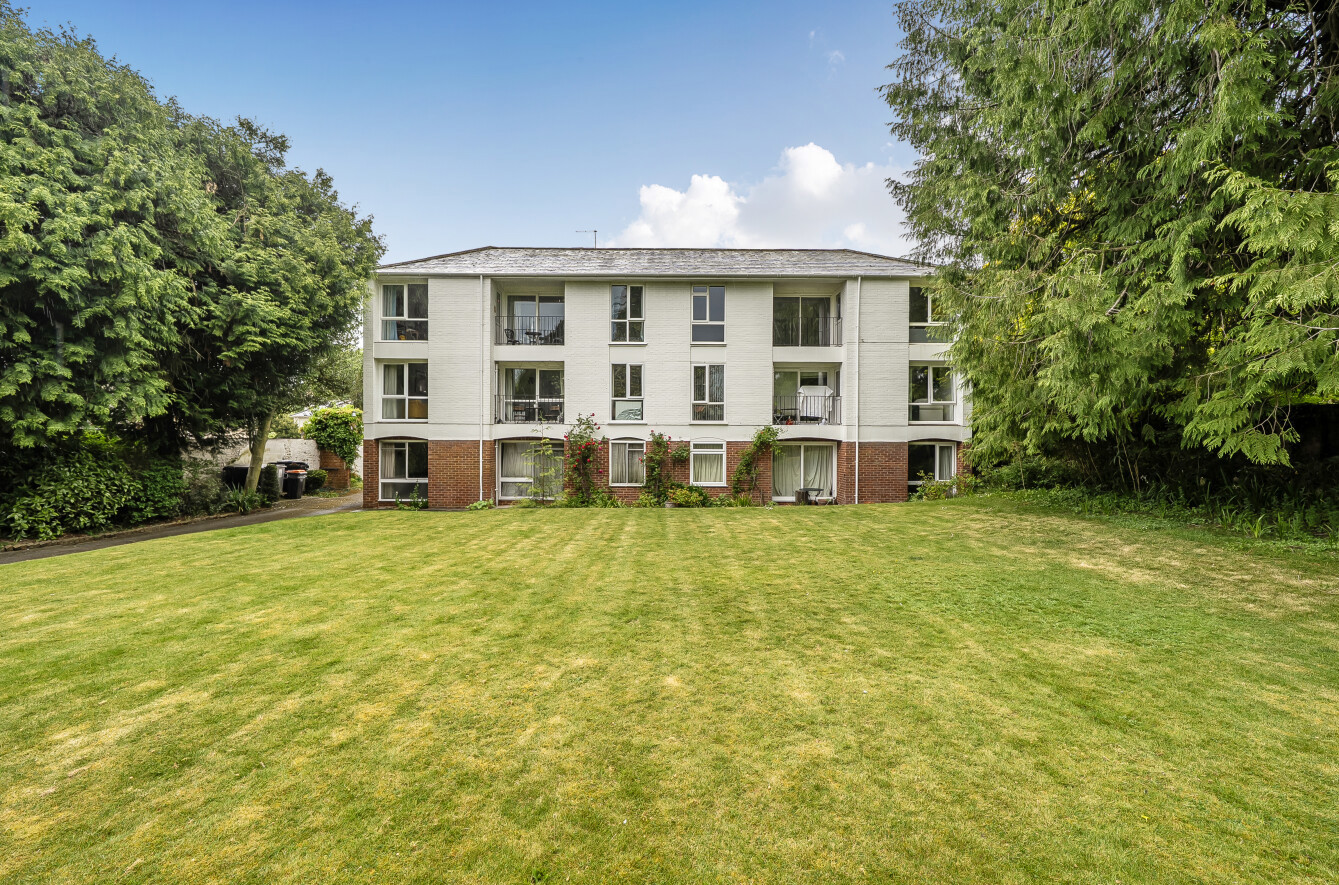 2 bedroom apartment for sale