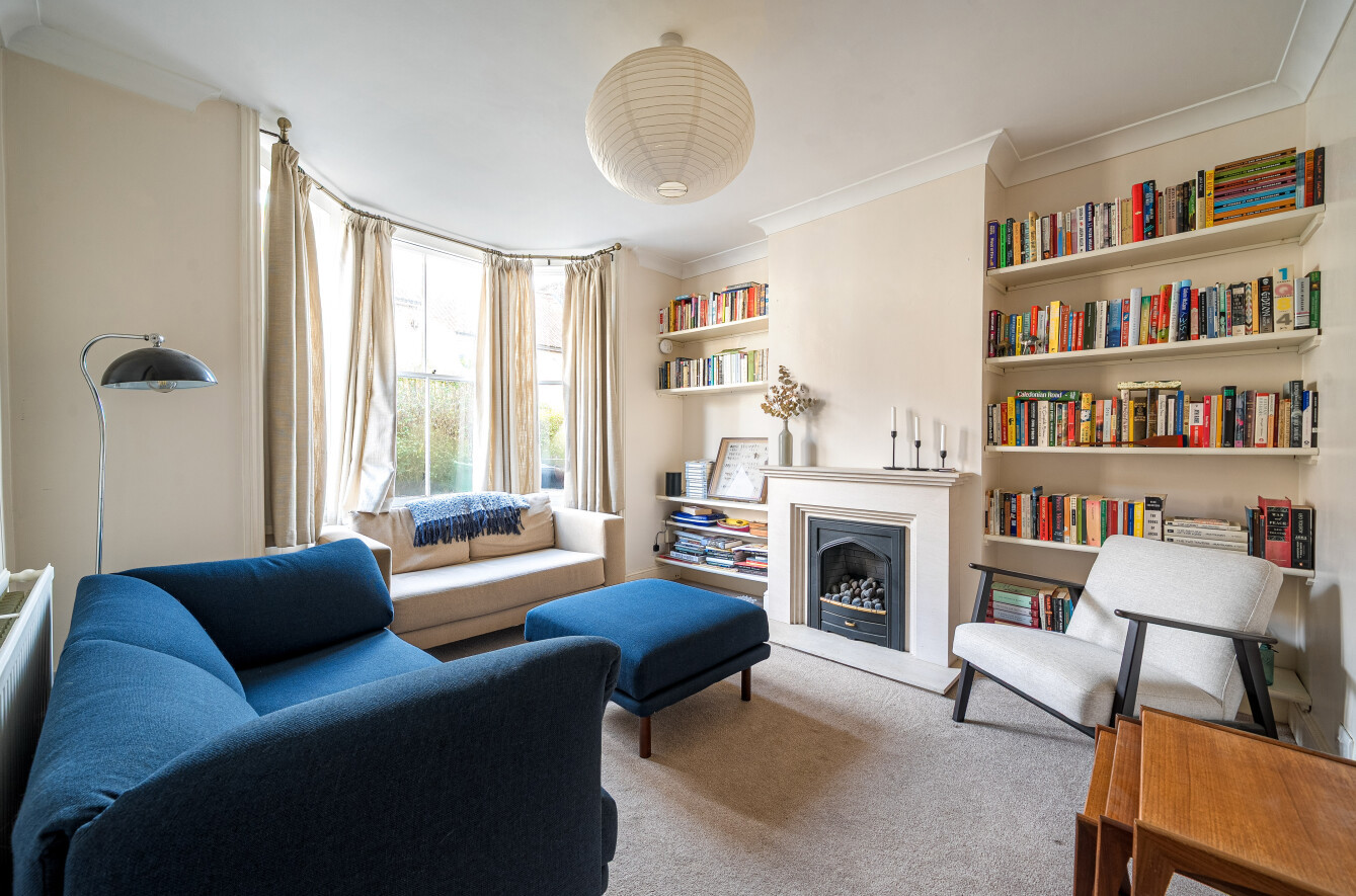 2 bedroom  terraced house for sale