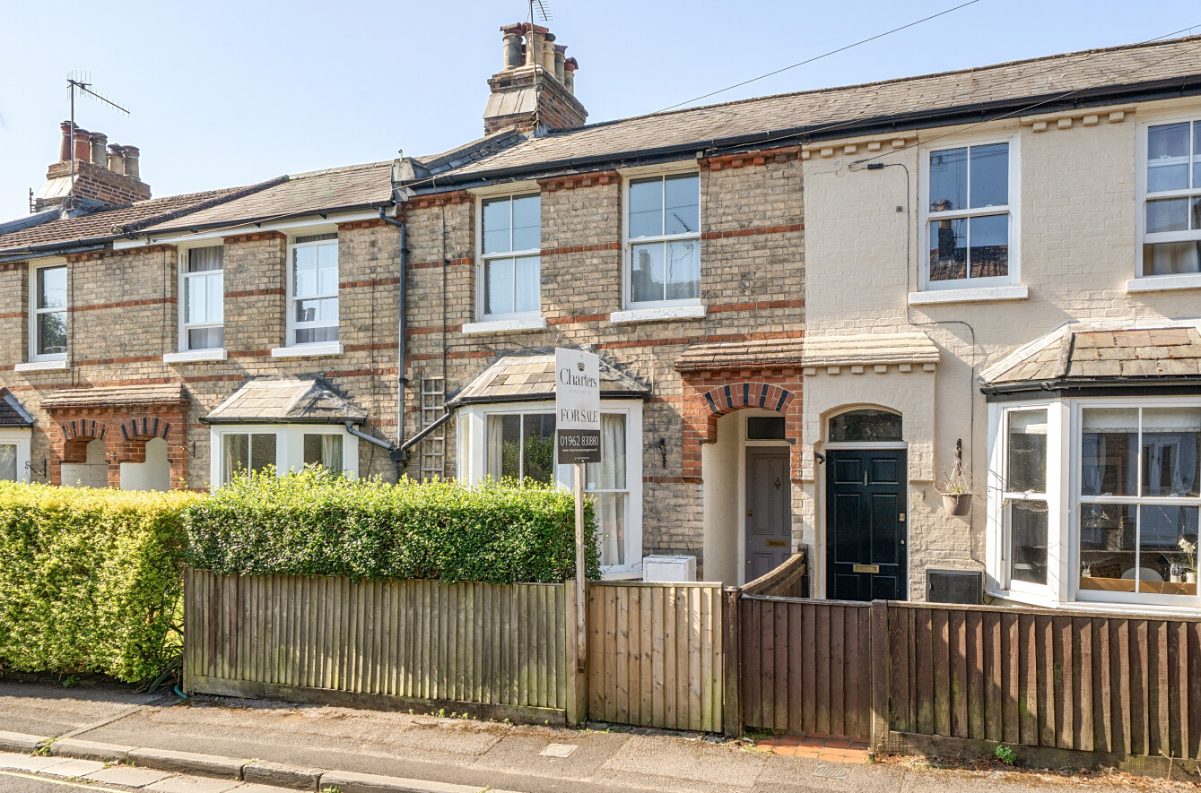 2 bedroom terraced house for sale