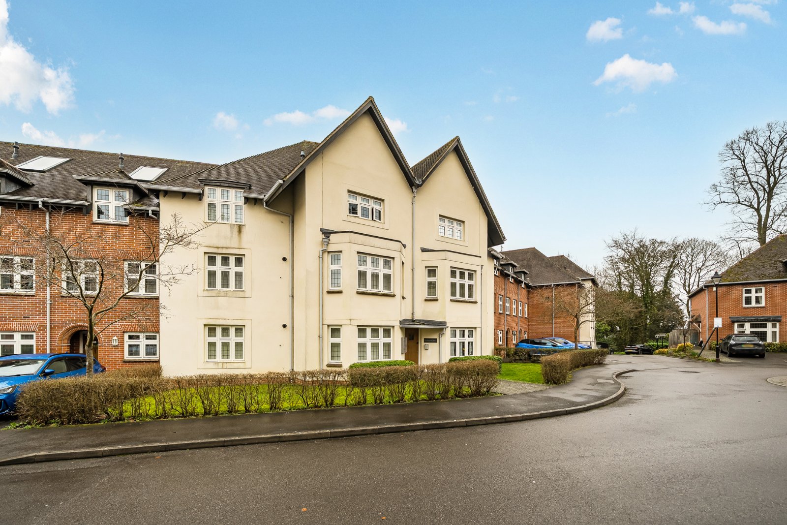 2 bedroom apartment for sale