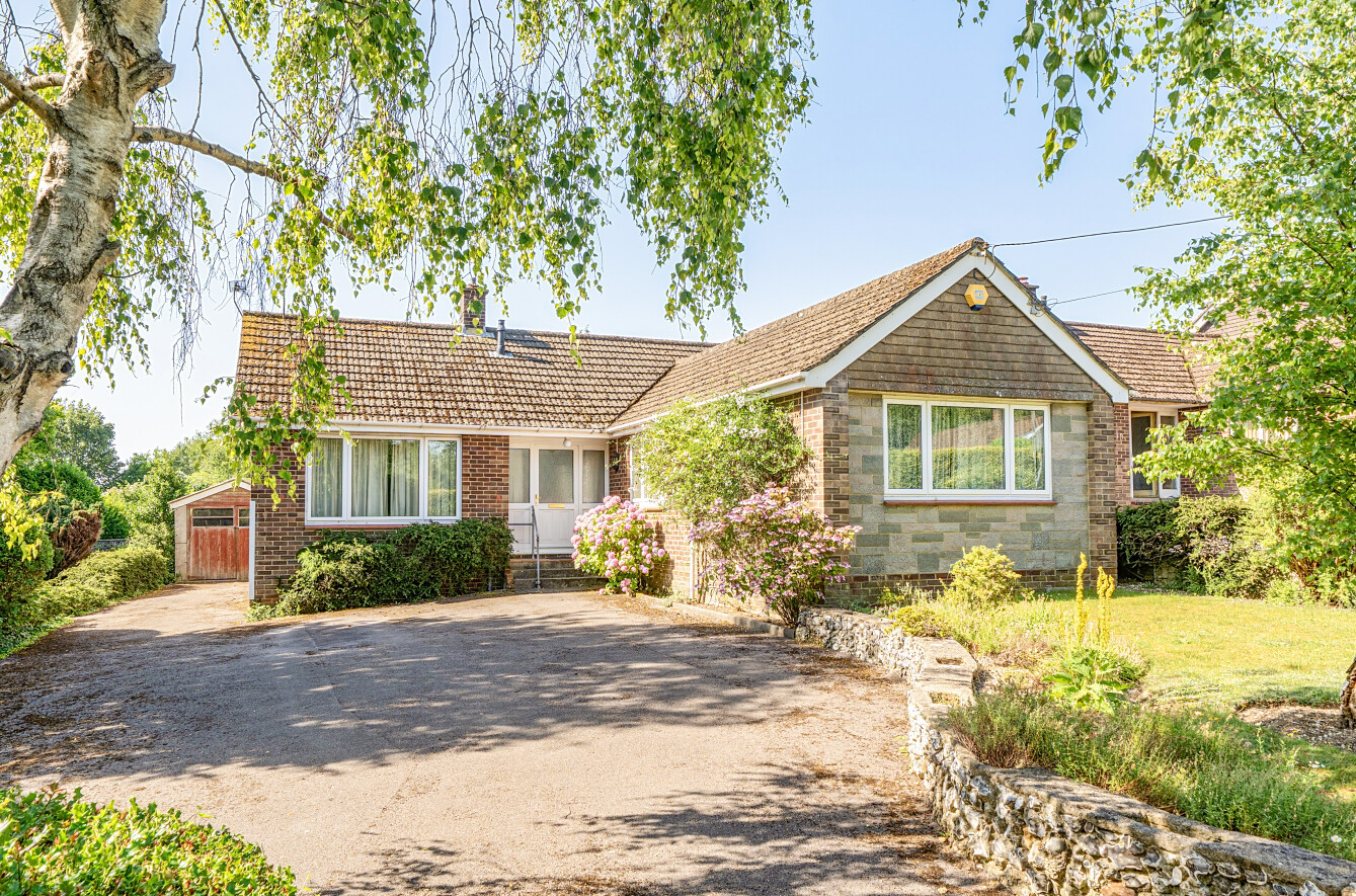 3 bedroom  detached bungalow for sale