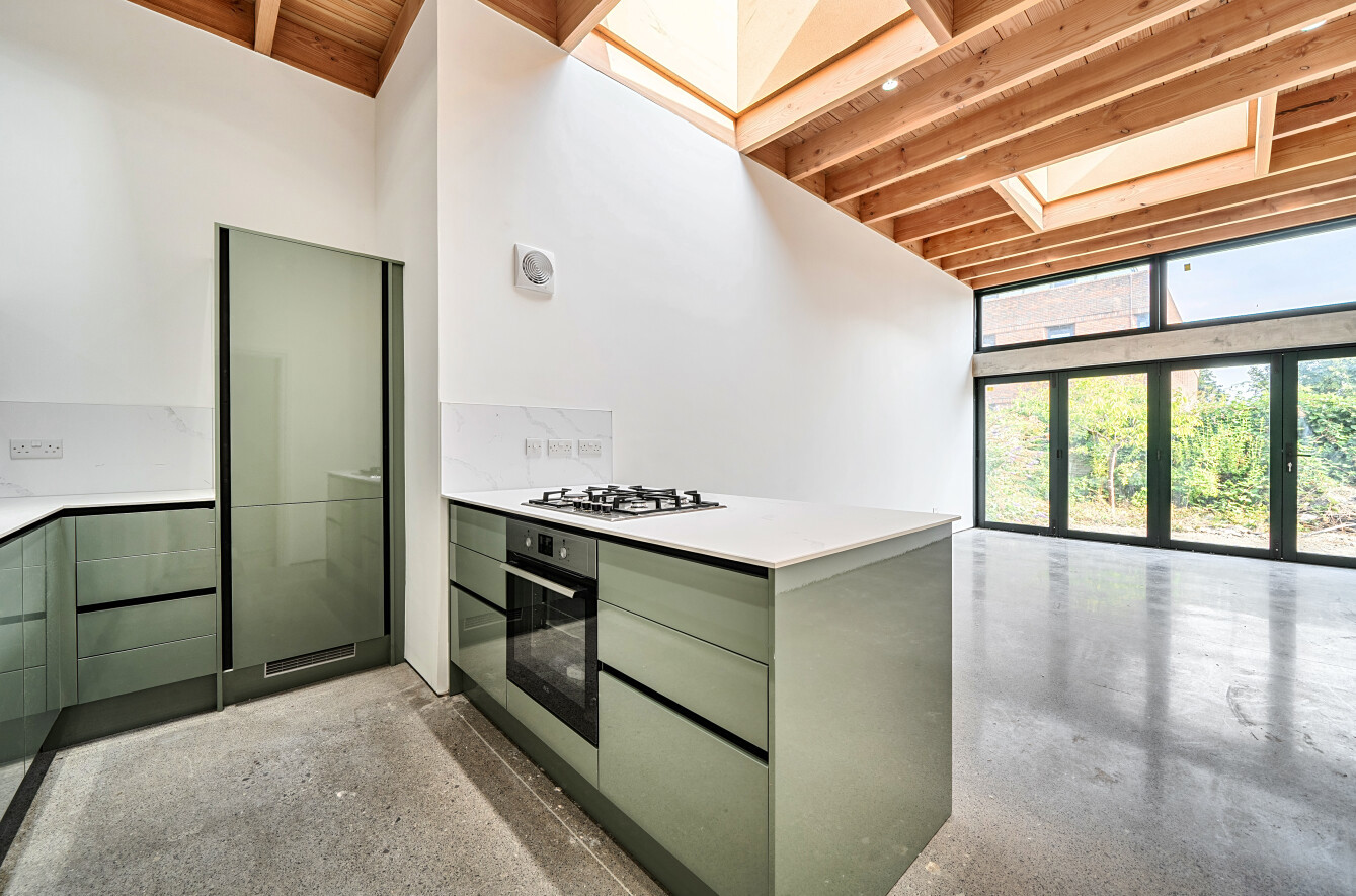 3 bedroom  terraced house for sale