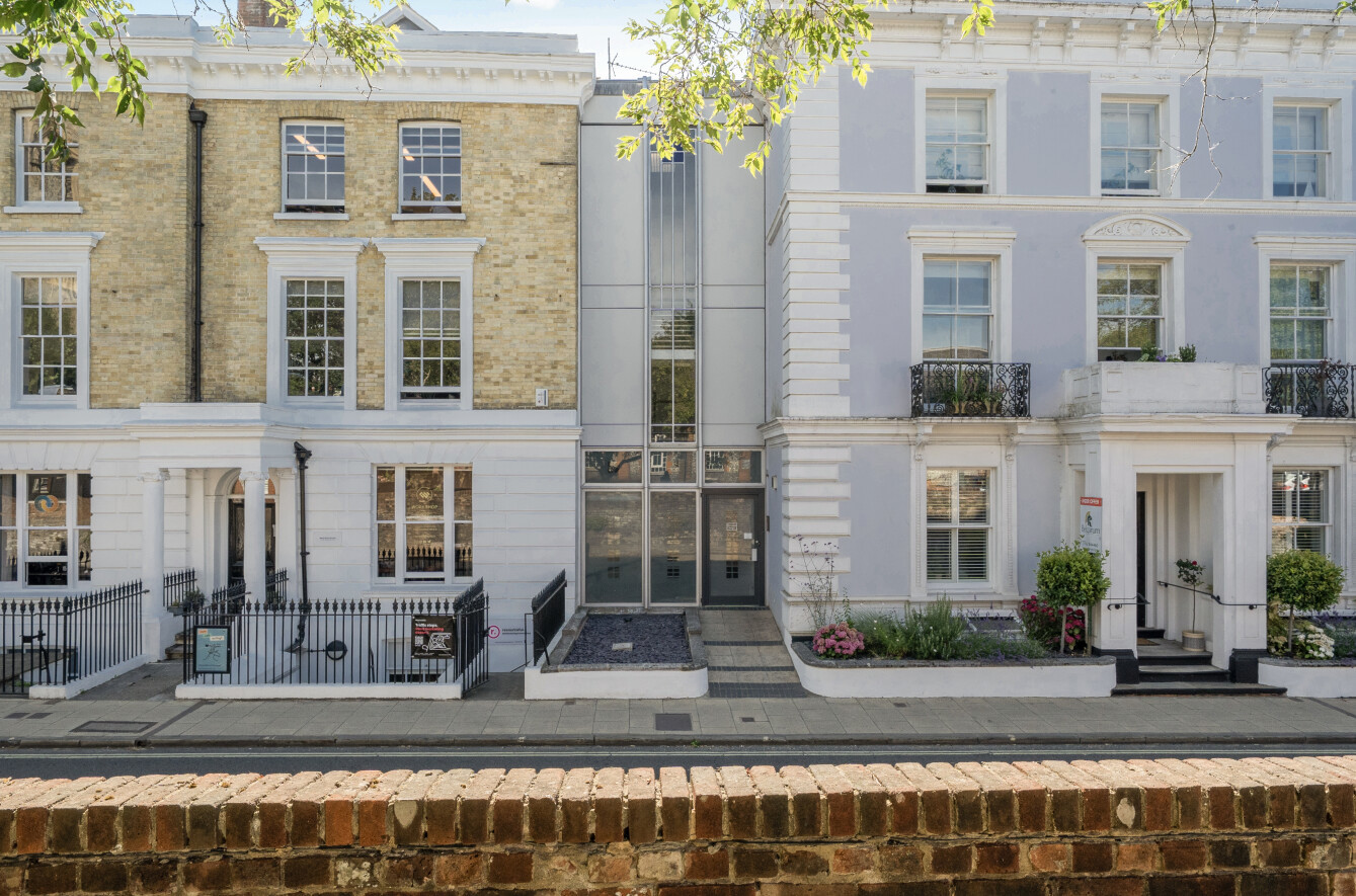 3 bedroom apartment for sale