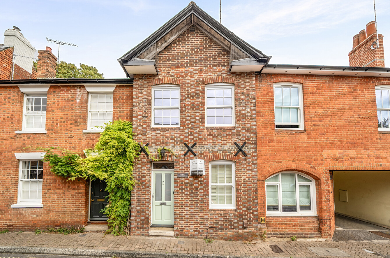 2 bedroom terraced house for sale