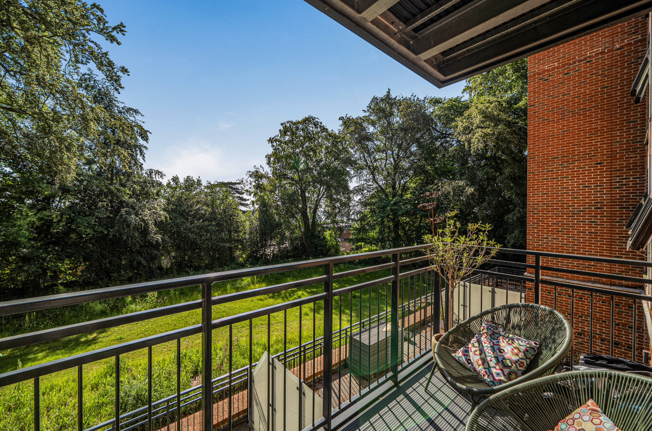 2 bedroom apartment for sale