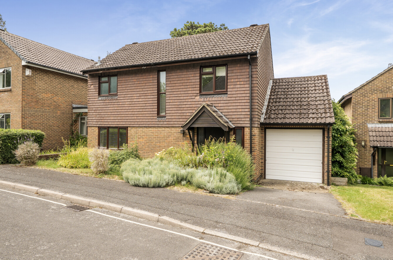 3 bedroom detached house for sale