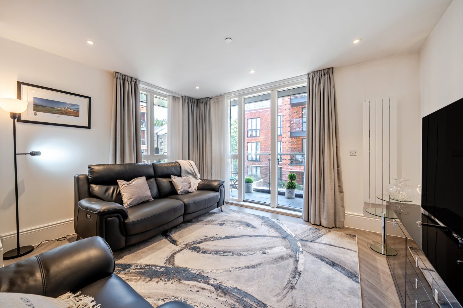 2 bedroom apartment for sale