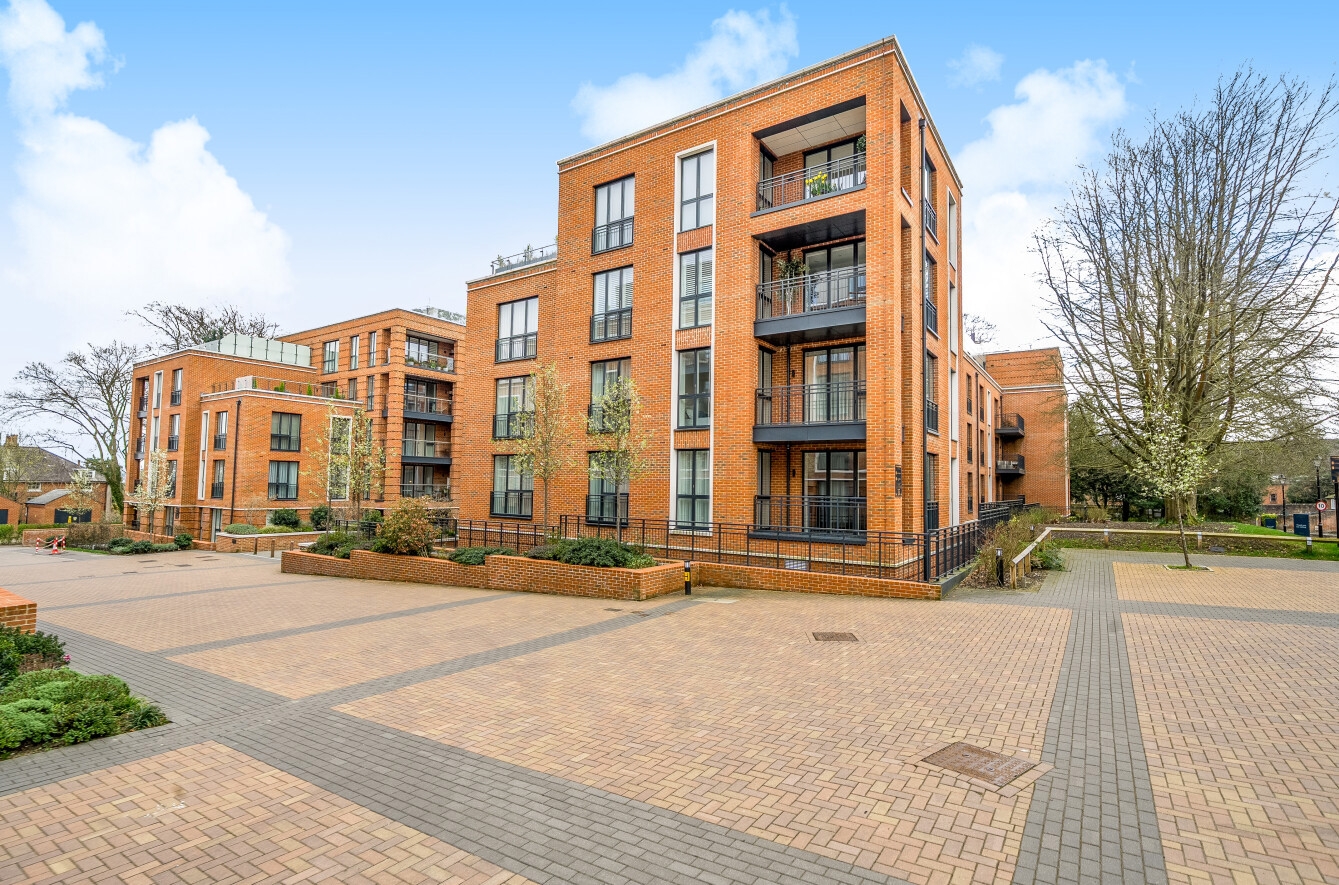2 bedroom apartment for sale